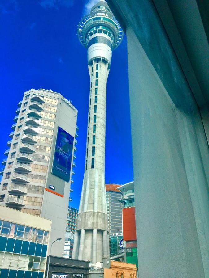 Metro Adventurer Backpackers Pansiyon Auckland Dış mekan fotoğraf