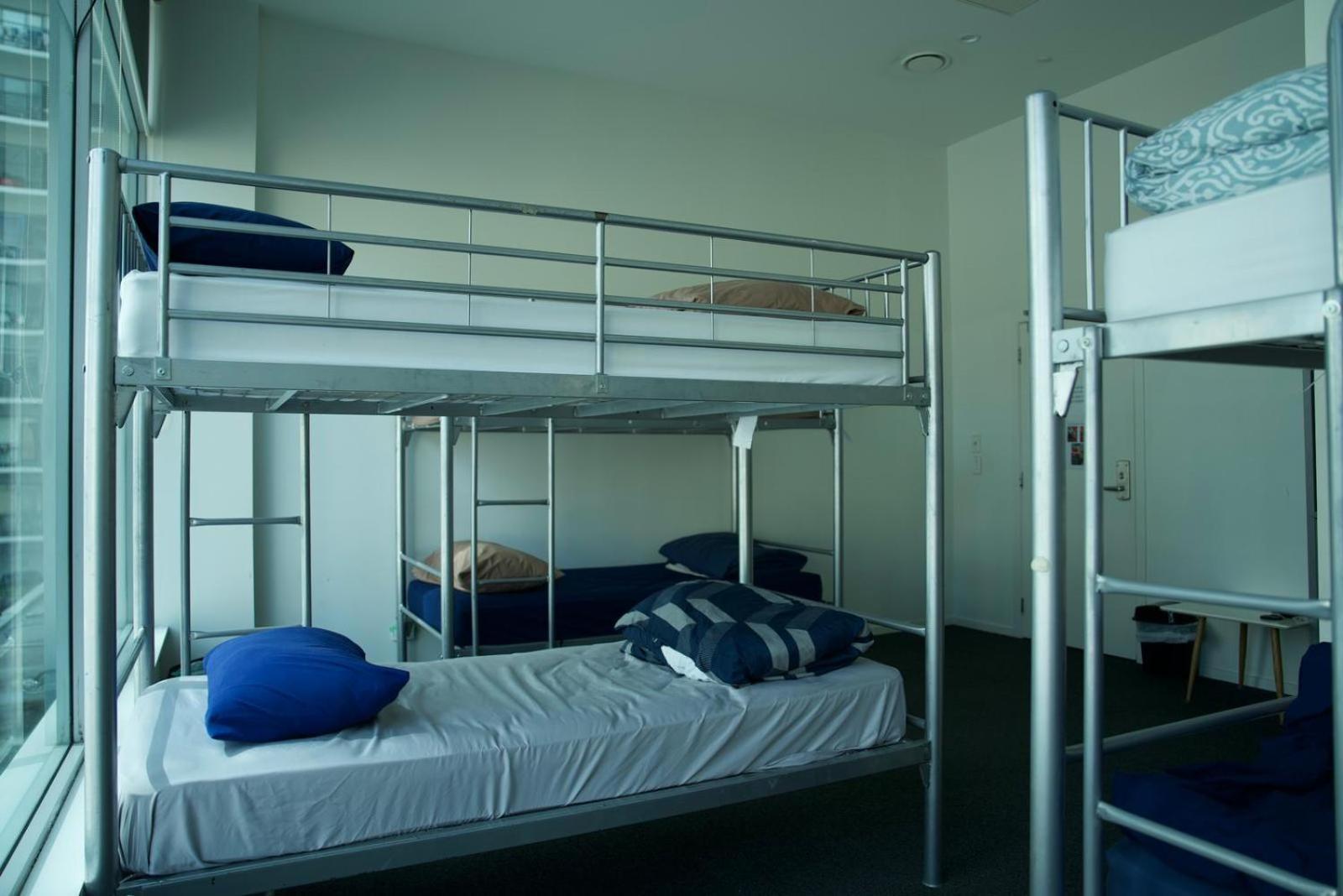 Metro Adventurer Backpackers Pansiyon Auckland Dış mekan fotoğraf