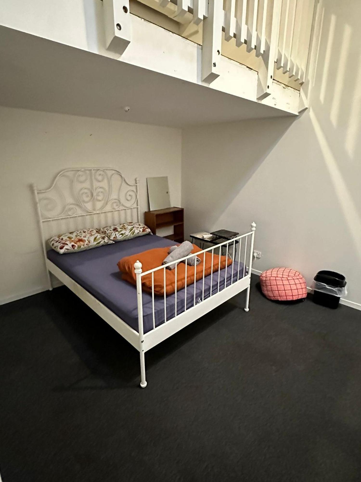 Metro Adventurer Backpackers Pansiyon Auckland Dış mekan fotoğraf