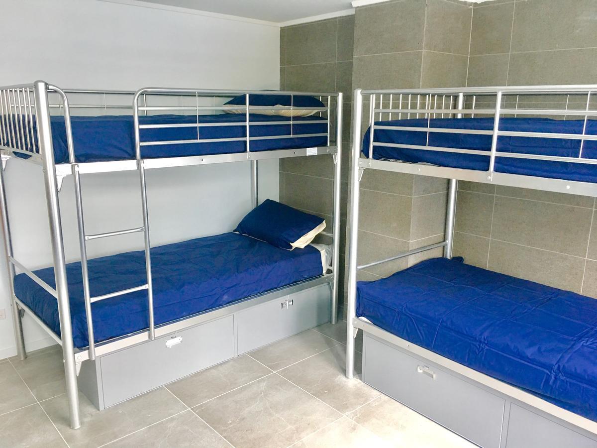 Metro Adventurer Backpackers Pansiyon Auckland Dış mekan fotoğraf
